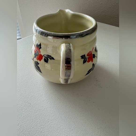 Hall Superior Kitchenware Red Poppy Daniel Creamer. - Picture 4 of 7